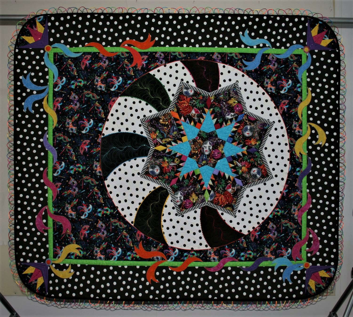 IMG_7047MasqueradefullsizeSimoneSteuxner (2)